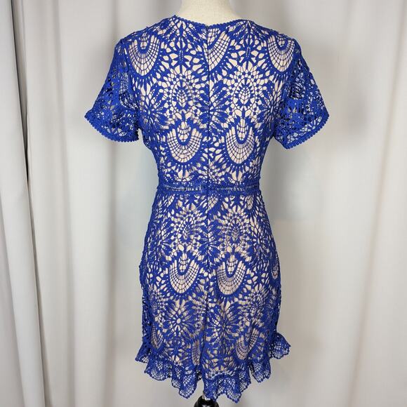 Hidden Label Short Sleeve Lace Shift Dress Blue Size M - Picture 12 of 16
